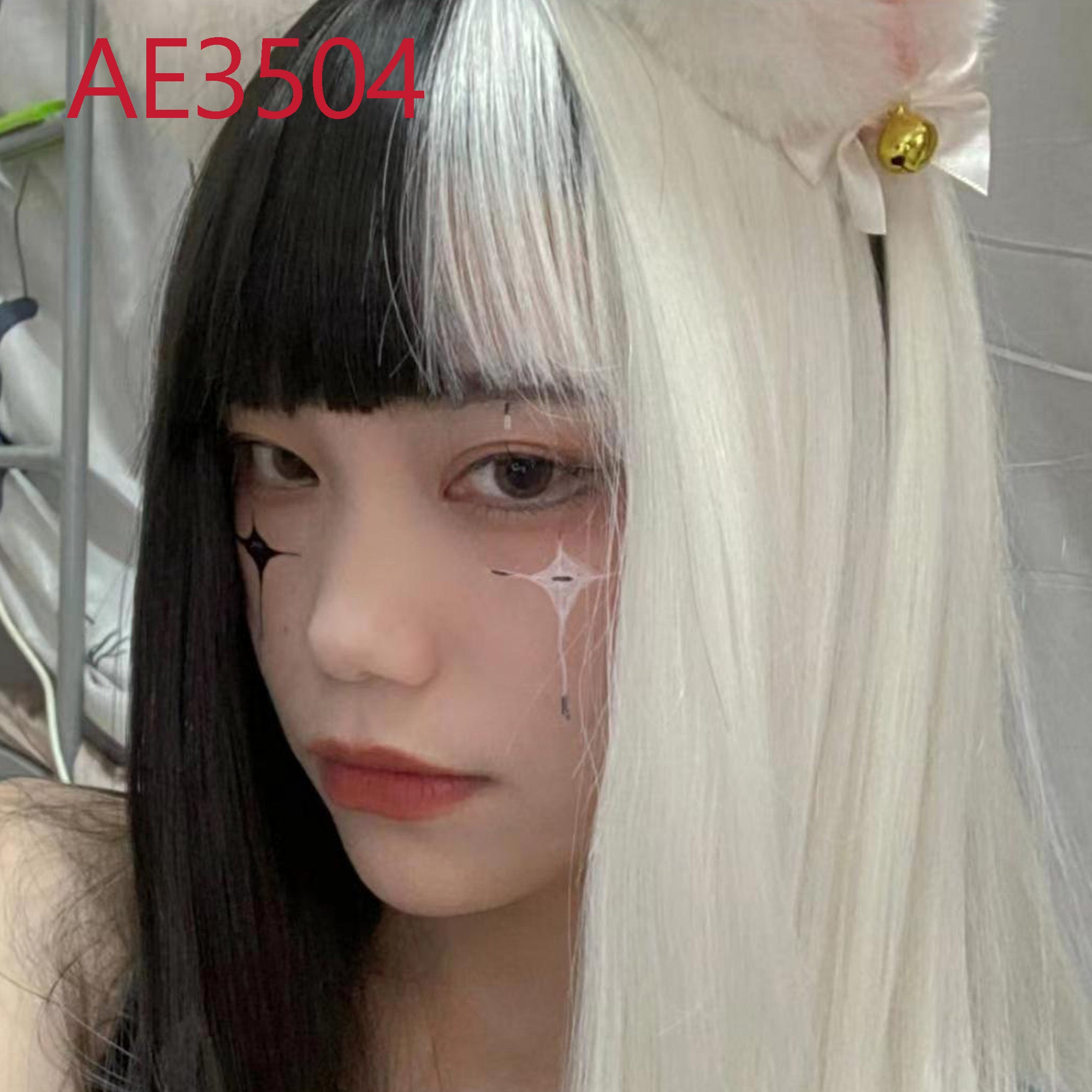 Anime Cruella 60cm Long Straight Wigs Black White Color Fake Hair for Cruella de Vil